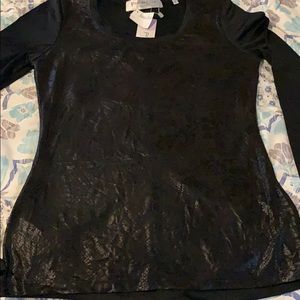 Black fitted top. Snake skin look